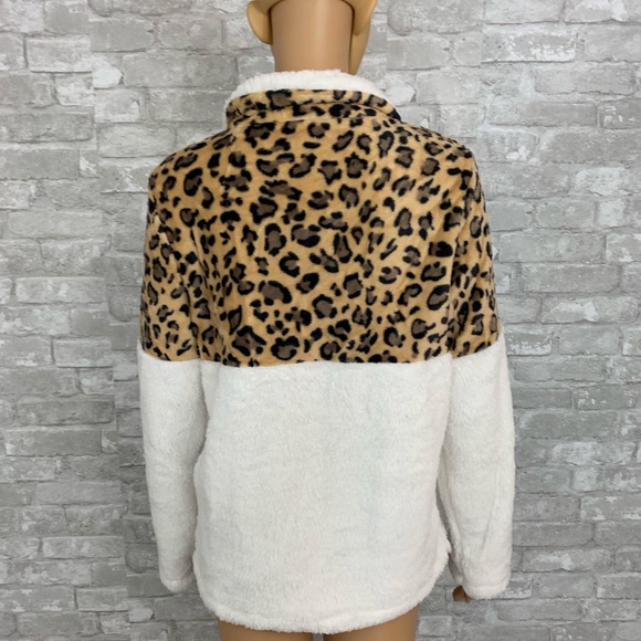 Leopard Print White Sherpa Fleece Pullover - Picture 5 of 8
